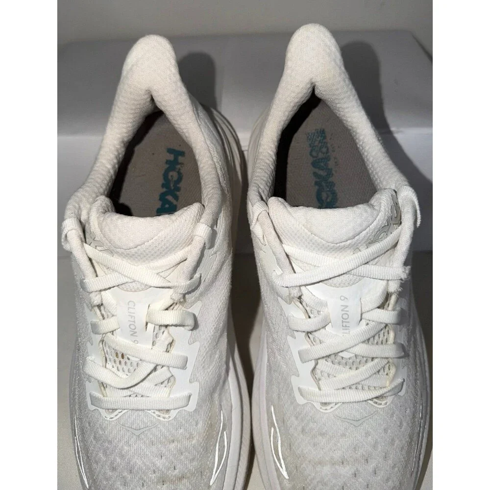 Hoka One One Clifton 9 Women's  Size 8.5B